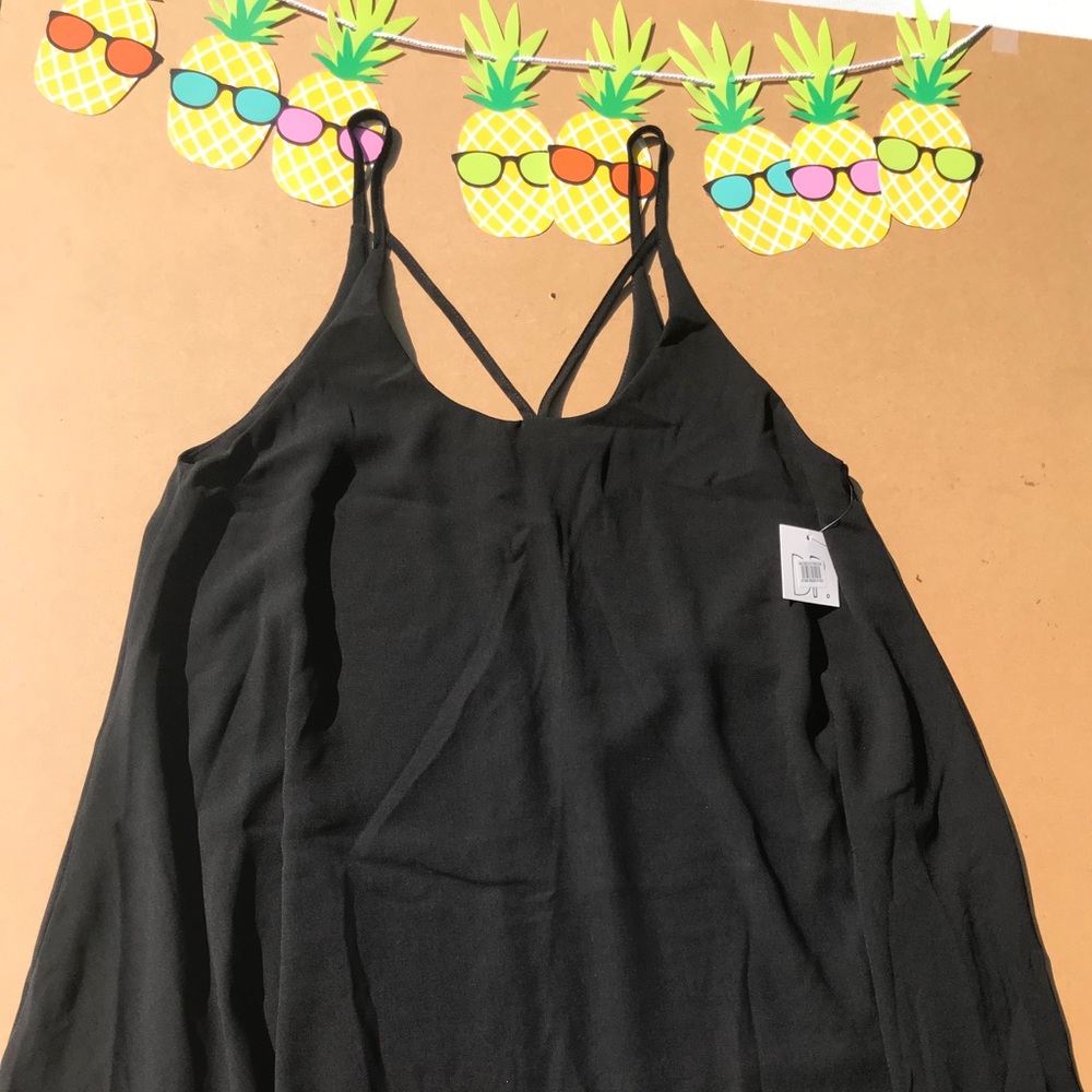 NWT BLACK FLOWY DRESS PERFECT FOR ALL OCCASIONS